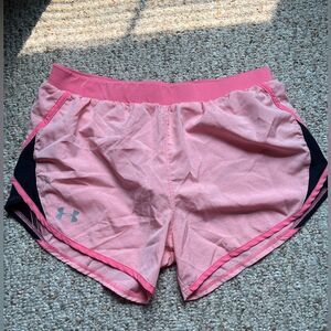 Under Armour Womens Heatgear‎ Fly By 2.0 Lined Loose Fit Pink Shorts
